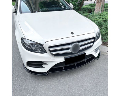 Mercedes W213 S213 C238 A238 etulippa splitteri AMG Line 2016–2020 kiiltävä musta. - Mercedes W213 S213 C238 A238 Frontlippe Splitter AMG Line 2016–2020 Schwarz. - Mercedes W213 S213 C238 A238 Front Spoiler Splitter AMG Line 2016–2020 Black.