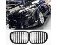 BMW Munuaiset X5 G05 – BMW Kidney Grille X5 G05 (2018–2023) / BMW Nierengrill X5 G05 – Gloss Black M Look